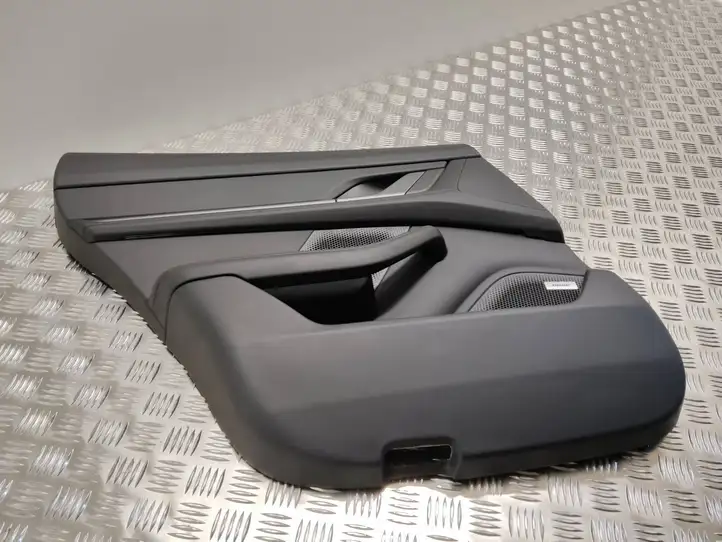 Porsche Taycan 9J1 (2019 - ) 9J1867211EQ Обшивка задней двери — фото 1