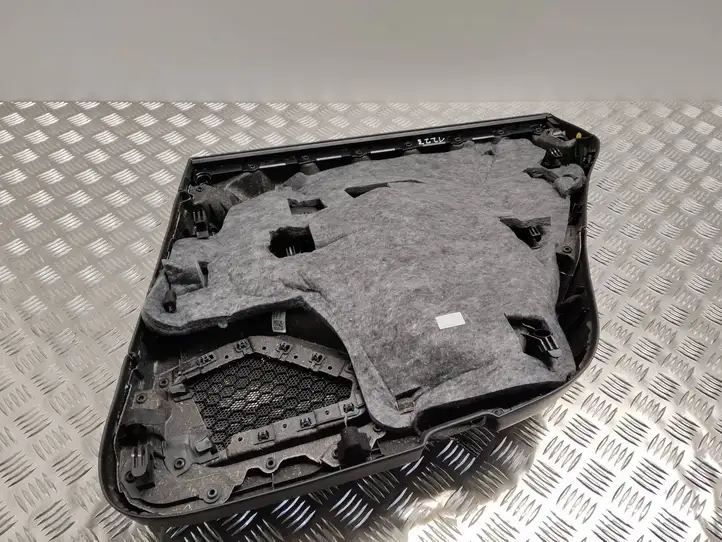 Porsche Taycan 9J1 (2019 - ) 9J1867211EQ Обшивка задней двери — фото 3