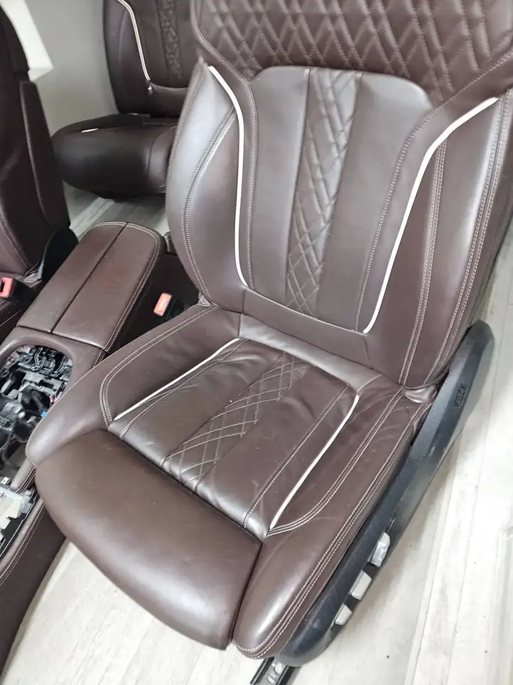 BMW 7 G11 G12 (2015 - 2022) Комплект салона — фото 18
