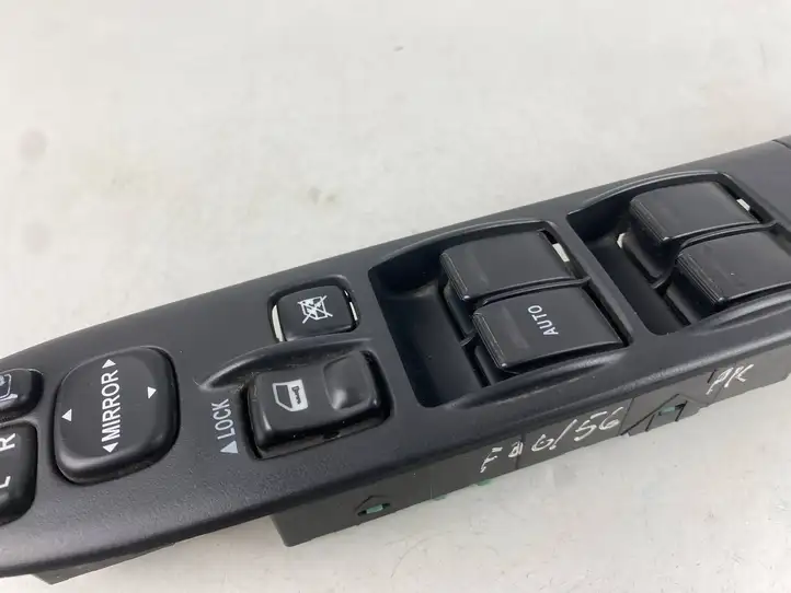 Subaru Forester SG (2006 - 2008) Кнопка стеклоподъемников — фото 10