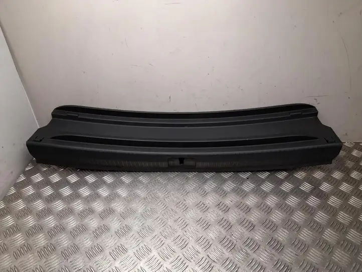 Seat Leon (5F) (2012 - 2019) 5NA863459E Отделка порога багажника — фото 1