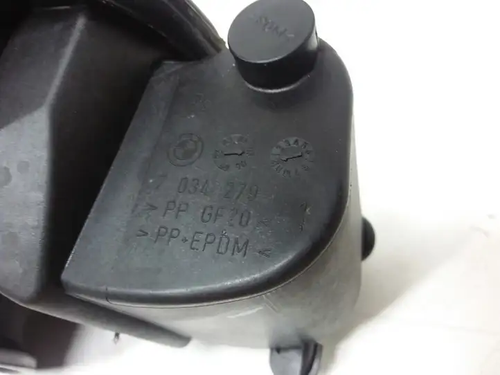 BMW 5 E60 E61 (2004 - 2010) 7034279 Крышка топливного бака — фото 5