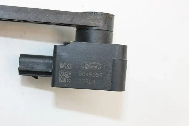 Ford Kuga III (2020 - ) 3049059 Рычаг датчика уровня кузова (передний) — фото 4