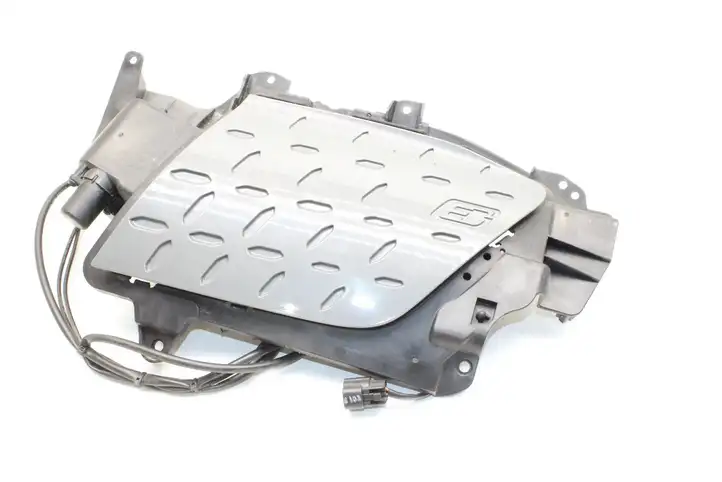 Hyundai Kona (2017 - 2022)  86340K4000 Крышка гнезда для зарядки электромобиля