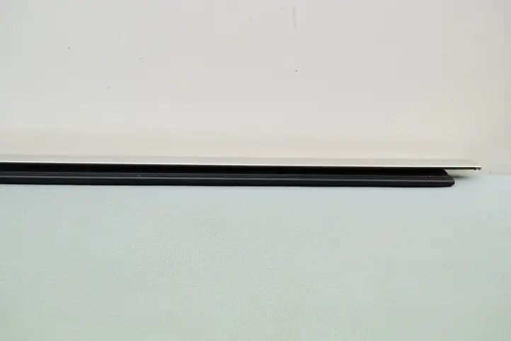 Audi Q7 4M (2015 - ) 4M0853284 Накладка стекла двери — фото 7