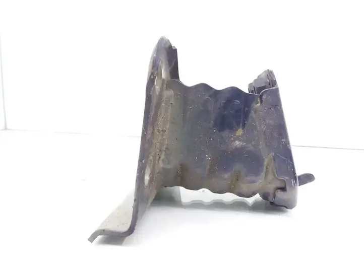 Toyota Corolla Verso E121 (2004 - 2007)   Передний aмортизатор бампера