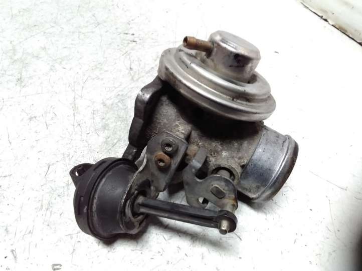 038129637B Volkswagen Polo EGR vožtuvas