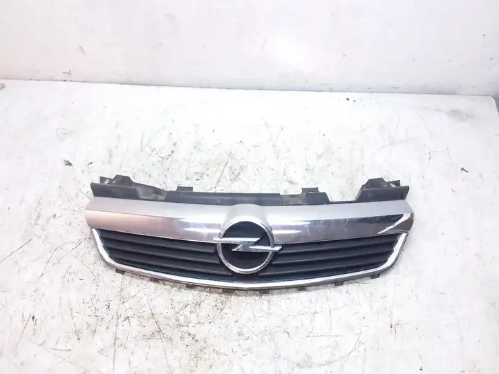 Opel Zafira B (2003 - 2006) 13136136 Верхняя решетка радиатора — фото 1