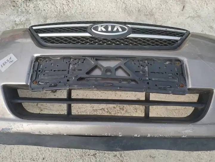Kia Ceed (2006 - 2010) Нижняя решетка переднего бампера — фото 1