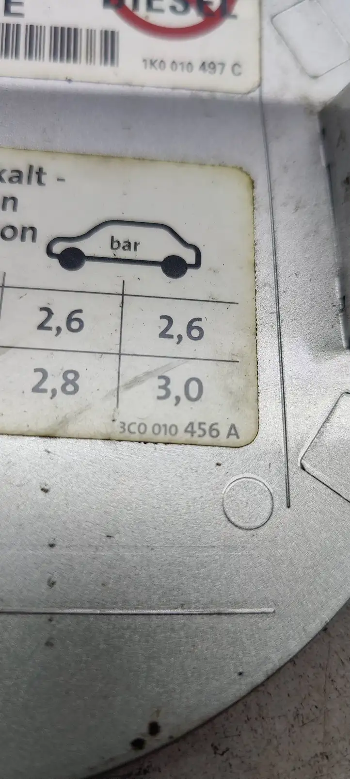 Volkswagen PASSAT B6 (2005 - 2010) 3c0010456C Крышка топливного бака — фото 4