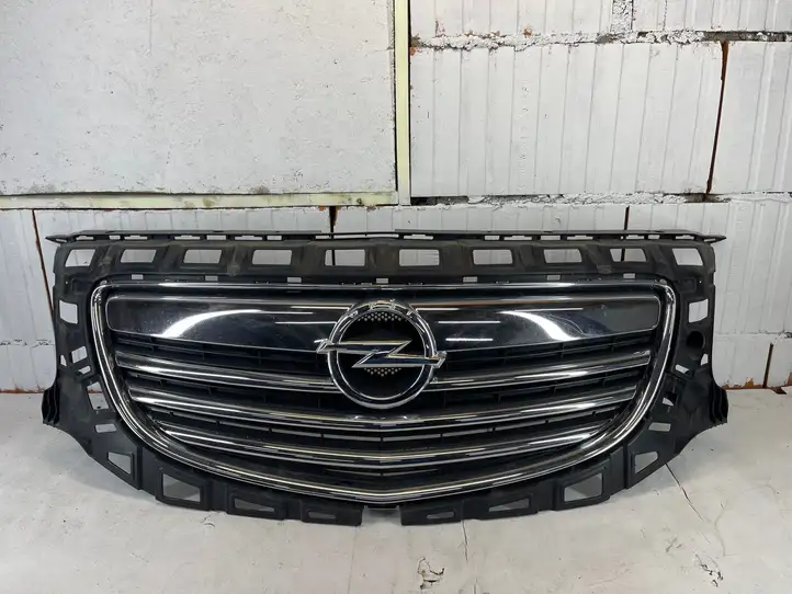 Opel Insignia A (2008 - 2017) 13238420 Верхняя решетка радиатора — фото 1