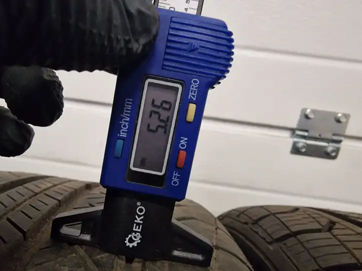 Mercedes-Benz C W205 (2014 - 2021)   Летняя покрышка (покрышки) R 18