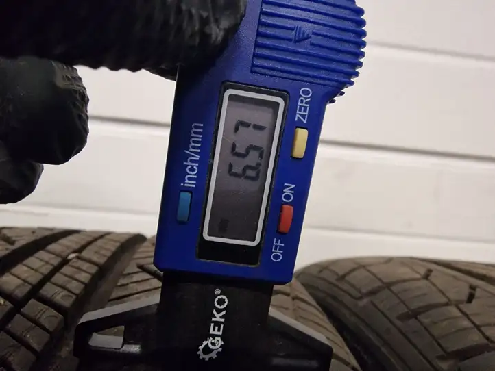 Mercedes-Benz C W205 (2014 - 2021)   Летняя покрышка (покрышки) R 18