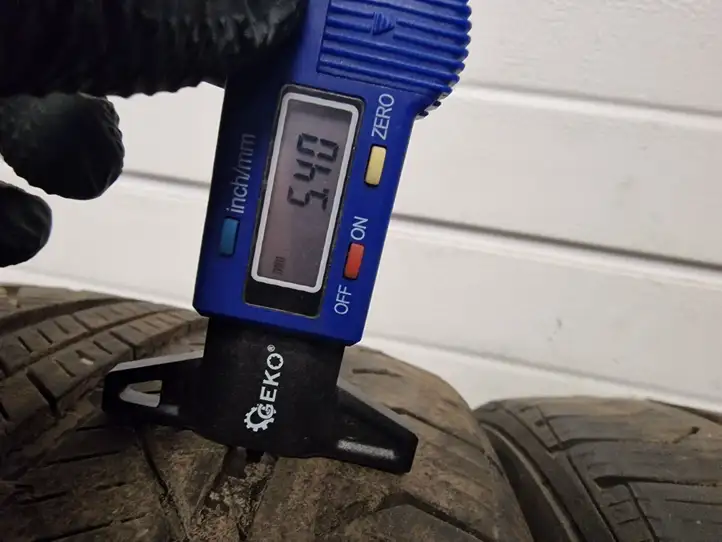 Mercedes-Benz C W205 (2014 - 2021)   Летняя покрышка (покрышки) R 18