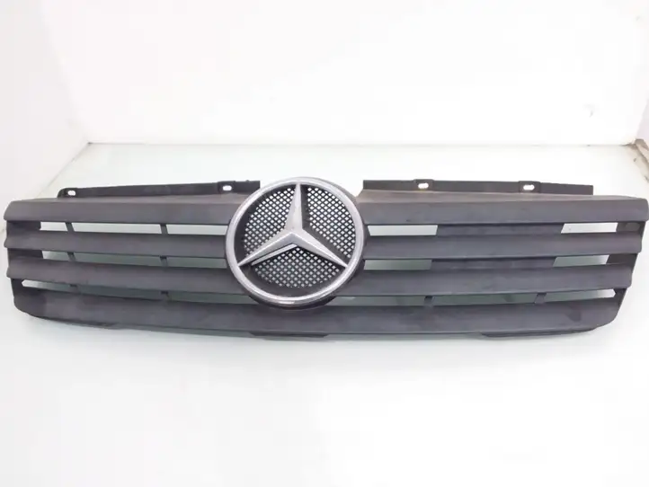 Mercedes-Benz Vaneo W414 (2001 - 2005) A4148880060 Верхняя решетка радиатора — фото 1