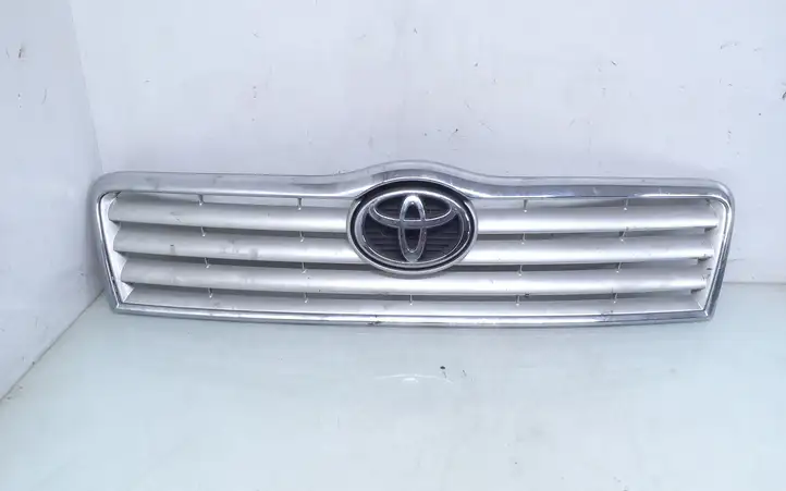 Toyota Avensis T250 (2003 - 2006) 531140D060 Верхняя решетка радиатора — фото 1