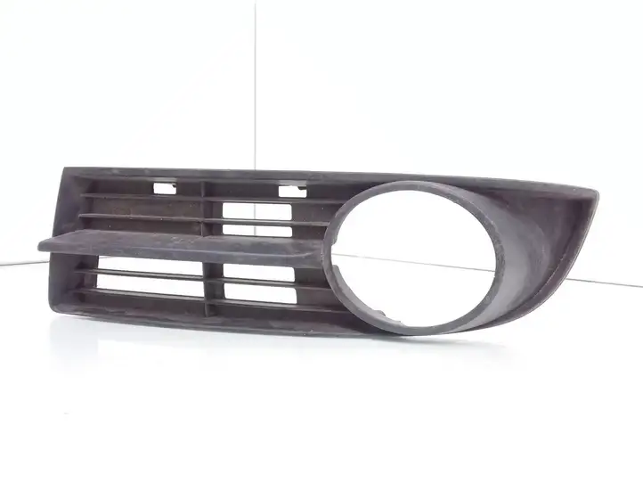 Volkswagen Touran I (2003 - 2010) 1T0853665A Решетка противотуманной фары — фото 1