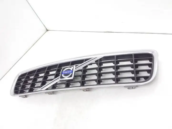 Volvo S80 (2004 - 2006) 8659947 Верхняя решетка радиатора — фото 1