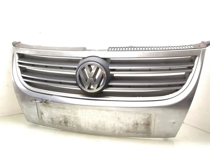 Volkswagen Touran I (2003 - 2010) 1T0853651P Верхняя решетка радиатора — фото 1