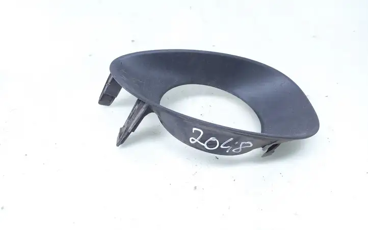 Toyota Yaris (2005 - 2009)  814810D020 Декоративная решётка противотуманной фары