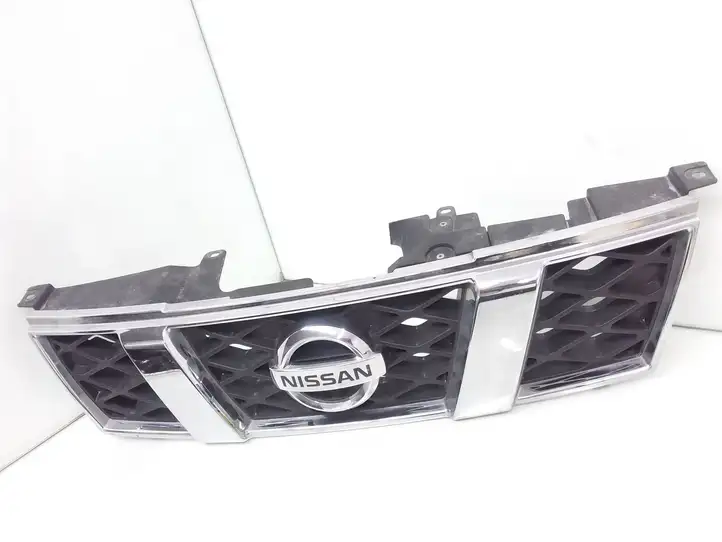 Nissan X-Trail T31 (2007 - 2014) 62310JG40A Верхняя решетка радиатора — фото 1