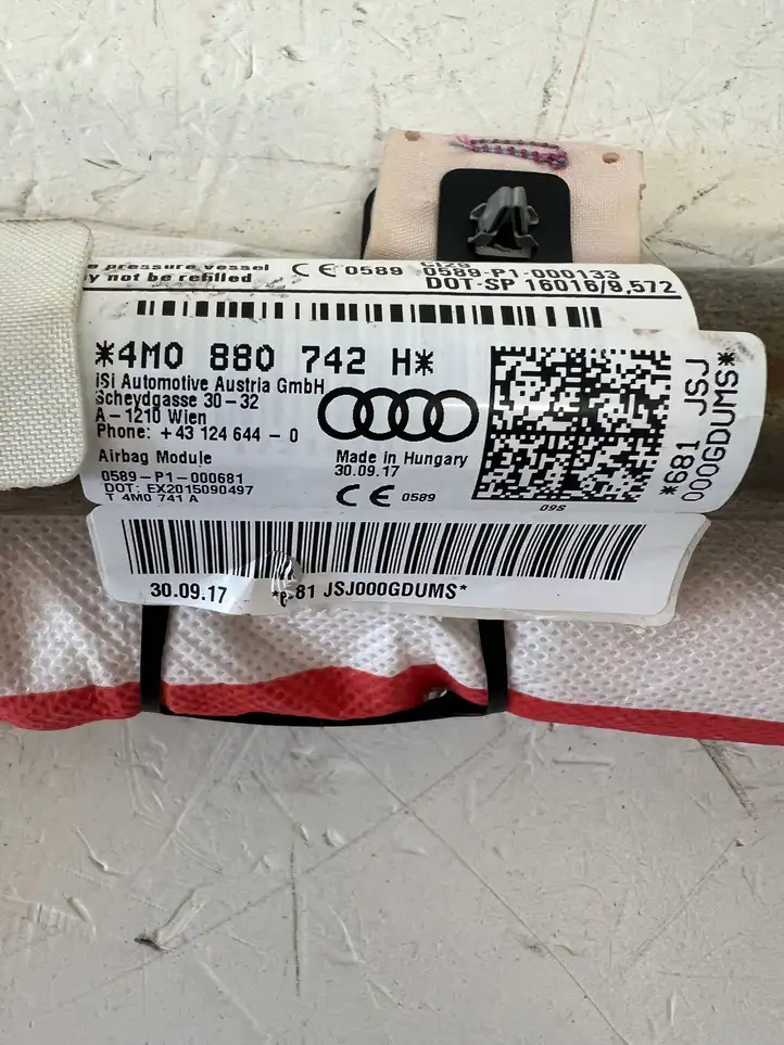 Audi Q7 4M (2015 - ) 4M0880741H Боковая подушка безопасности шторка — фото 8