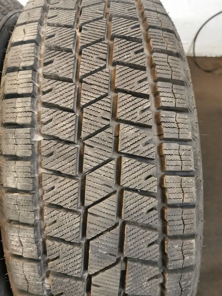 Kia Sportage (2014 - 2016) Зимняя шина R17 — фото 3