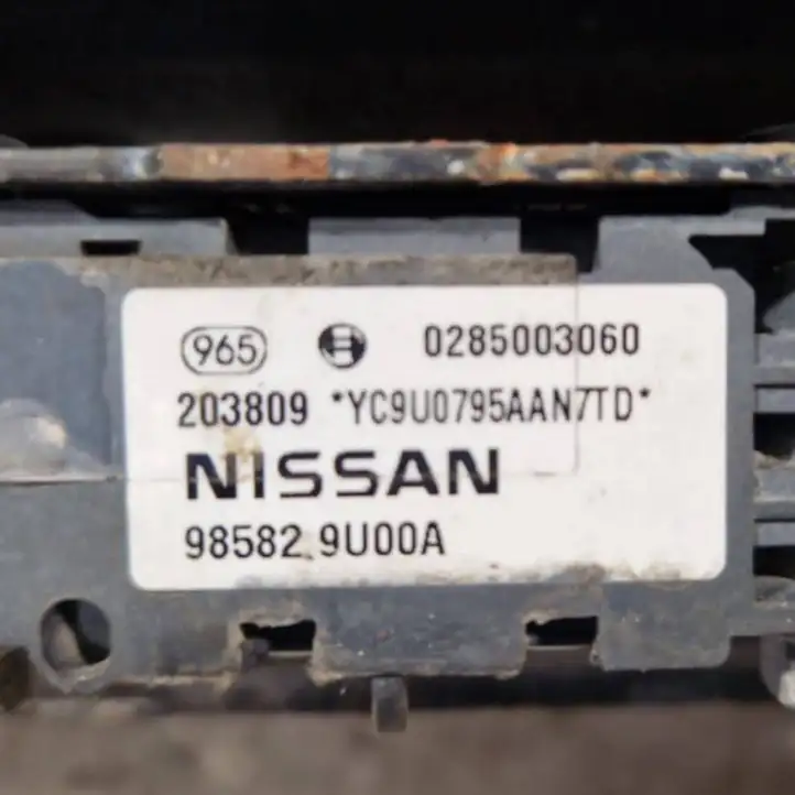 Nissan Note (E11) (2006 - 2014) 985829U00A Датчик удара SRS — фото 3
