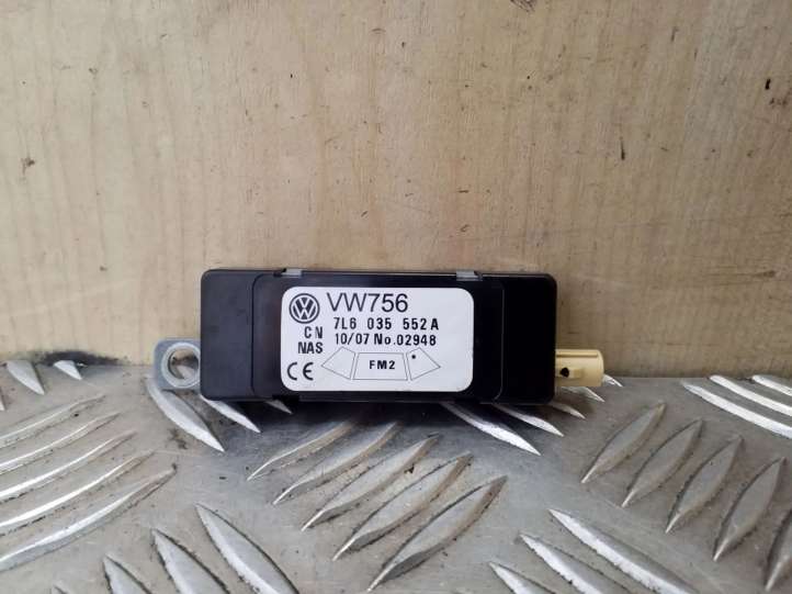 7L6035552A Volkswagen Touareg I Antenos stiprintuvas