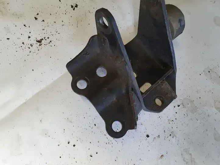 Toyota Corolla Verso E121 (2004 - 2007) Кронштейн двигателя — фото 4
