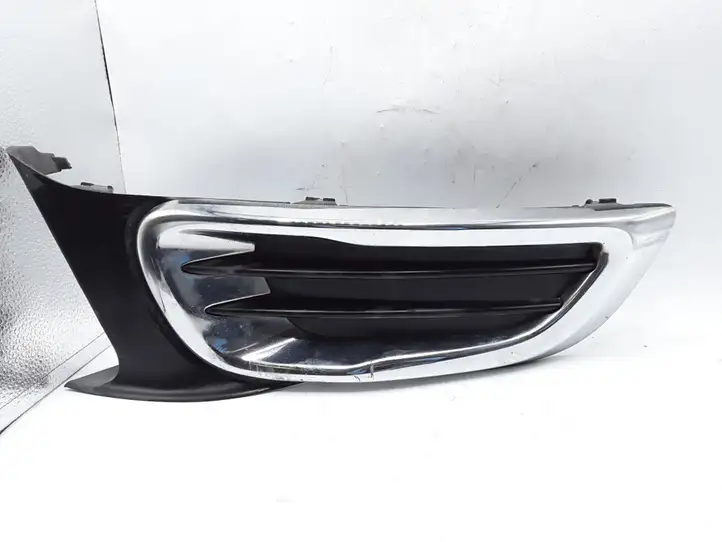 Citroen C3 Picasso (2010 - 2017) 99831L Нижняя решетка переднего бампера — фото 1