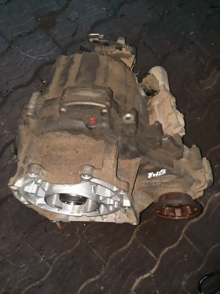 Land Rover Range Rover Sport L494 (2009 - 2013) 8454228031 Раздаточная коробка — фото 1