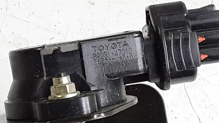 Toyota Avensis Verso (2001 - 2004) 8928147010 Педаль акселератора — фото 3