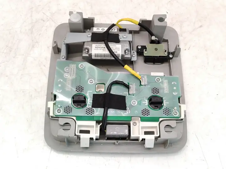 Toyota Avensis T270 (2009 - 2012) 8973220030 Передняя подсветка — фото 6