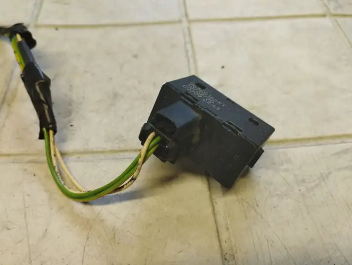 Peugeot 407 (2004 - 2011) 96360166XT Кнопка стеклоподъемников — фото 4
