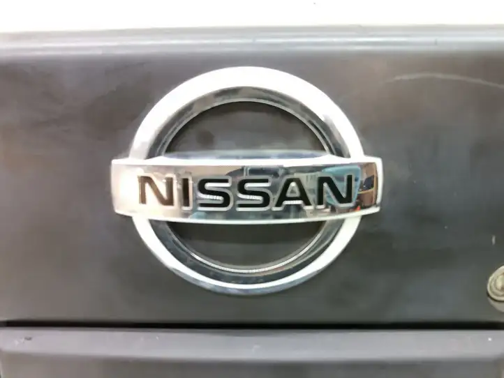 Nissan Navara D40 (2004 - 2015) Ручка крышки багажника — фото 2