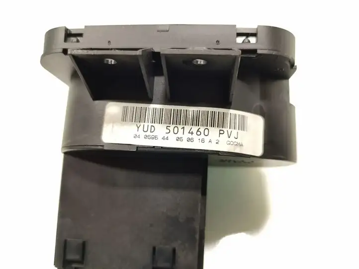 Land Rover Discovery 3 - LR3 (2004 - 2009) YUD501460PVJ Включатель фонарей — фото 6