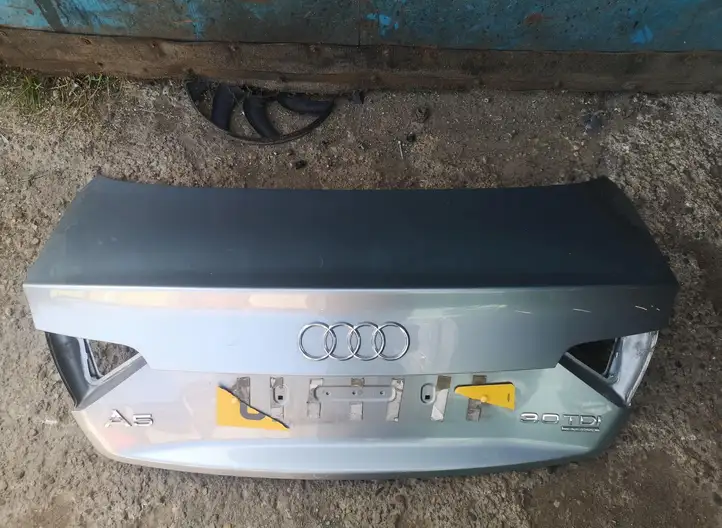 Audi A5 8T 8F (2007 - 2011) Крышка багажника — фото 4