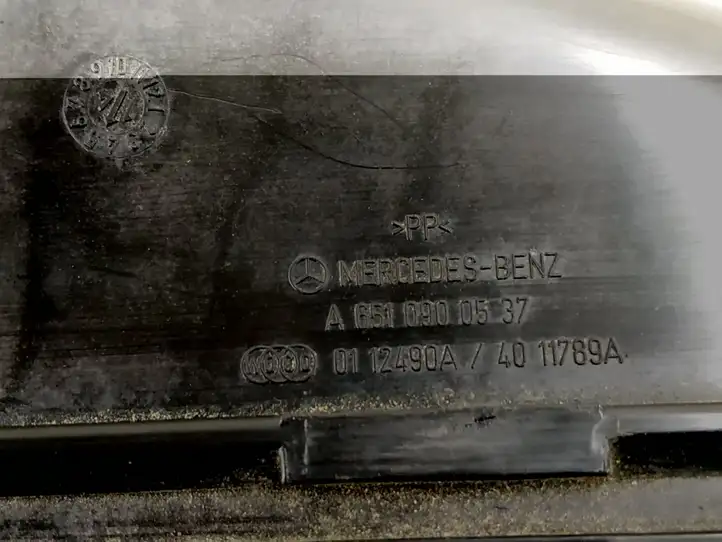 Mercedes-Benz C W204 (2007 - 2014) Детали воздухозаборника — фото 6
