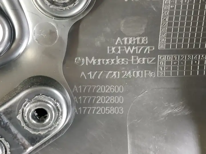 Mercedes-Benz CLA C117,X117,W117 (2013 - 2019) DALISID4748 Обшивка передней двери — фото 9