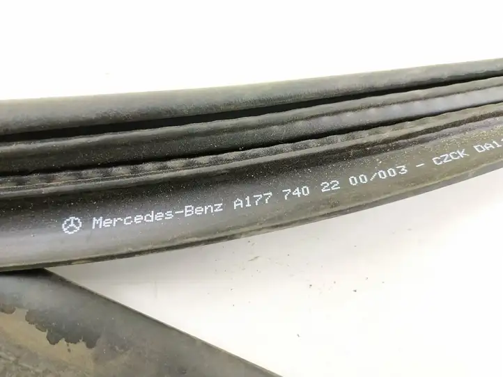 Mercedes-Benz CLA C117,X117,W117 (2013 - 2019) Уплотнитель багажной двери (кузов) — фото 4