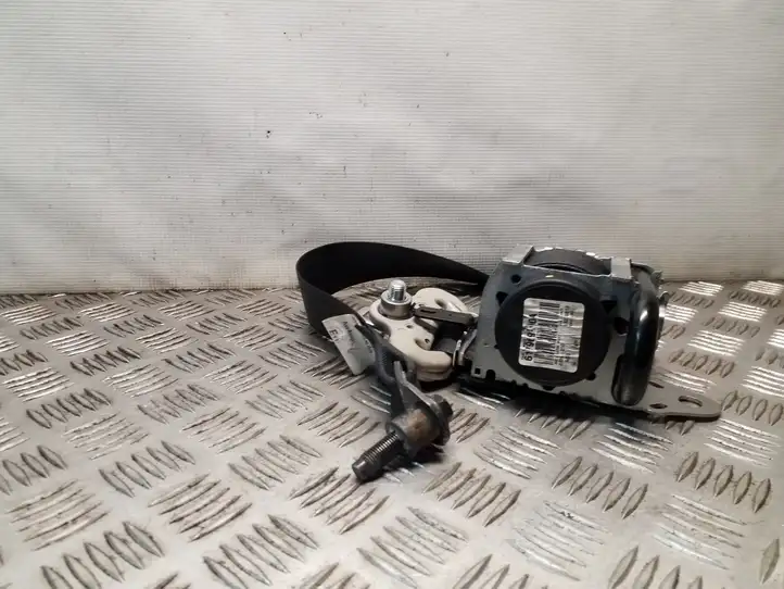 Nissan Juke I F15 (2010 - 2018) 617969900A Передний ремень безопасности — фото 1