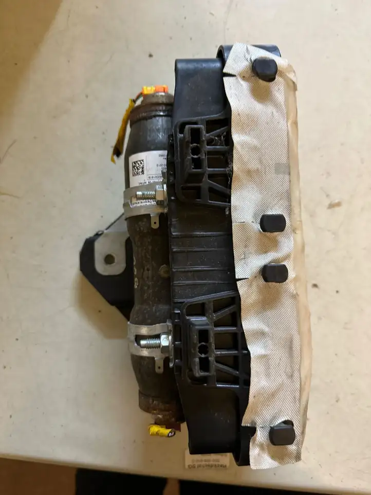 Fiat 500 (2008 - 2015) 051783739 Подушка безопасности пассажира — фото 1