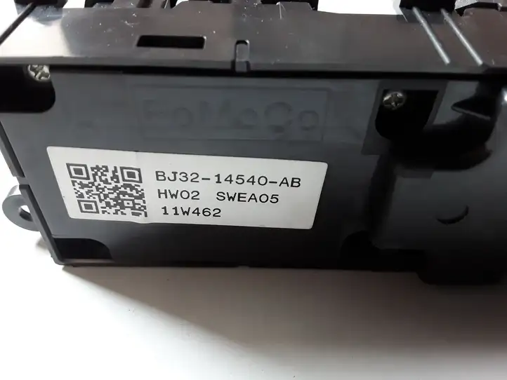 Land Rover Evoque I (2011 - 2015) BJ3214540AB Блок кнопок стеклоподъемников — фото 2
