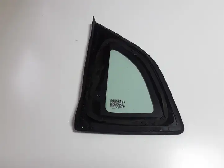 Renault Captur (2013 - 2020) 833067929R Заднее боковое стекло — фото 2