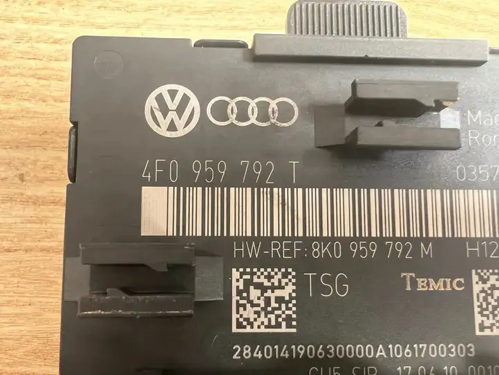 Audi A6 S6 C6 4F (2008 - 2011) 8K0959792M Блок управления дверью — фото 3