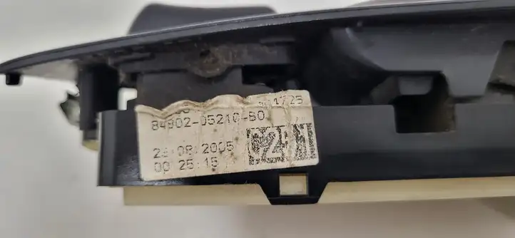 Toyota Avensis T250 (2006 - 2009) 848029521050 Блок кнопок стеклоподъемников — фото 5