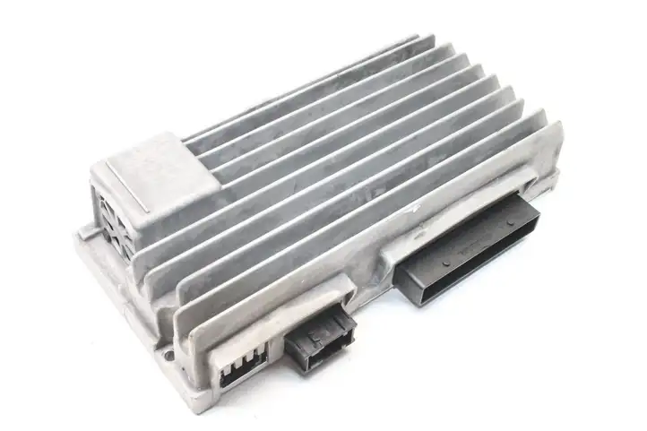 Audi A4 S4 B8 8K (2011 - 2015) 8T1035223A Блок Hi-Fi аудиосистемы — фото 1
