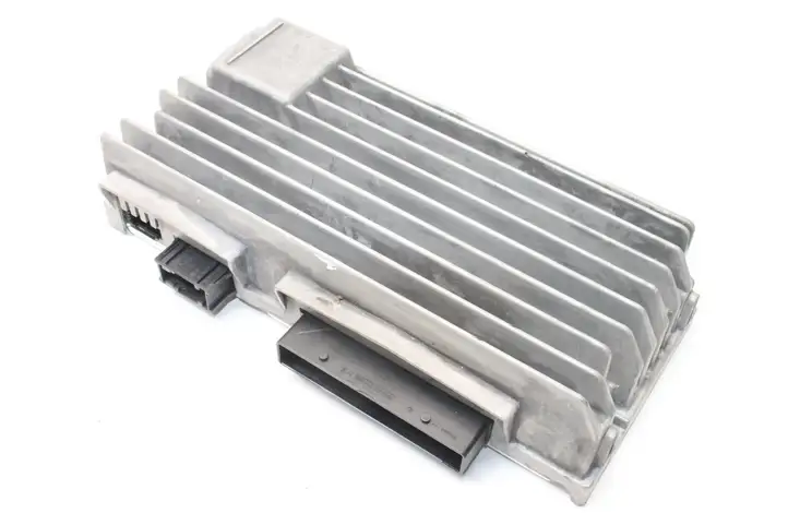 Audi A4 S4 B8 8K (2011 - 2015) 8T1035223A Блок Hi-Fi аудиосистемы — фото 2