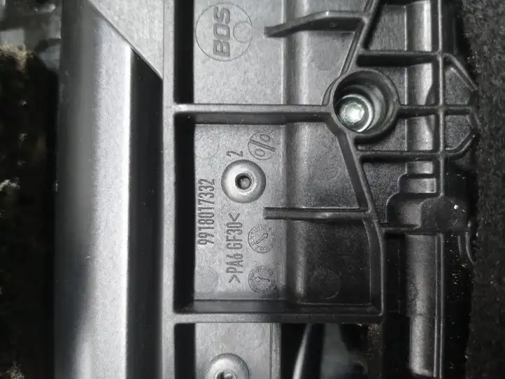 BMW 7 G11 G12 (2015 - 2022)  7421520 Задний подоконник